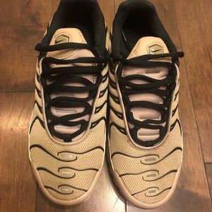 air max plus desert/ridgerock/black